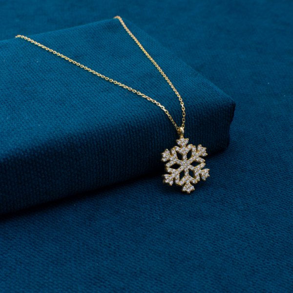 Kar-Tamesi-TasarimliiAltin-Kolye