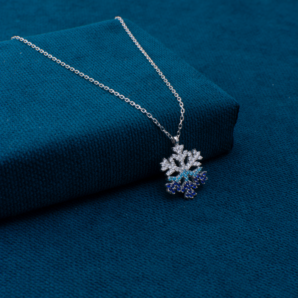 Kar-Tamesi-TasarimliiMavi-TasliiGumussKolye Kar-Tamesi-TasarimliiMavi-TasliiGumussKolye