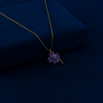 Mor-Dort-YaprakliiYonca-ve-Kalpli-Altin-Kolye