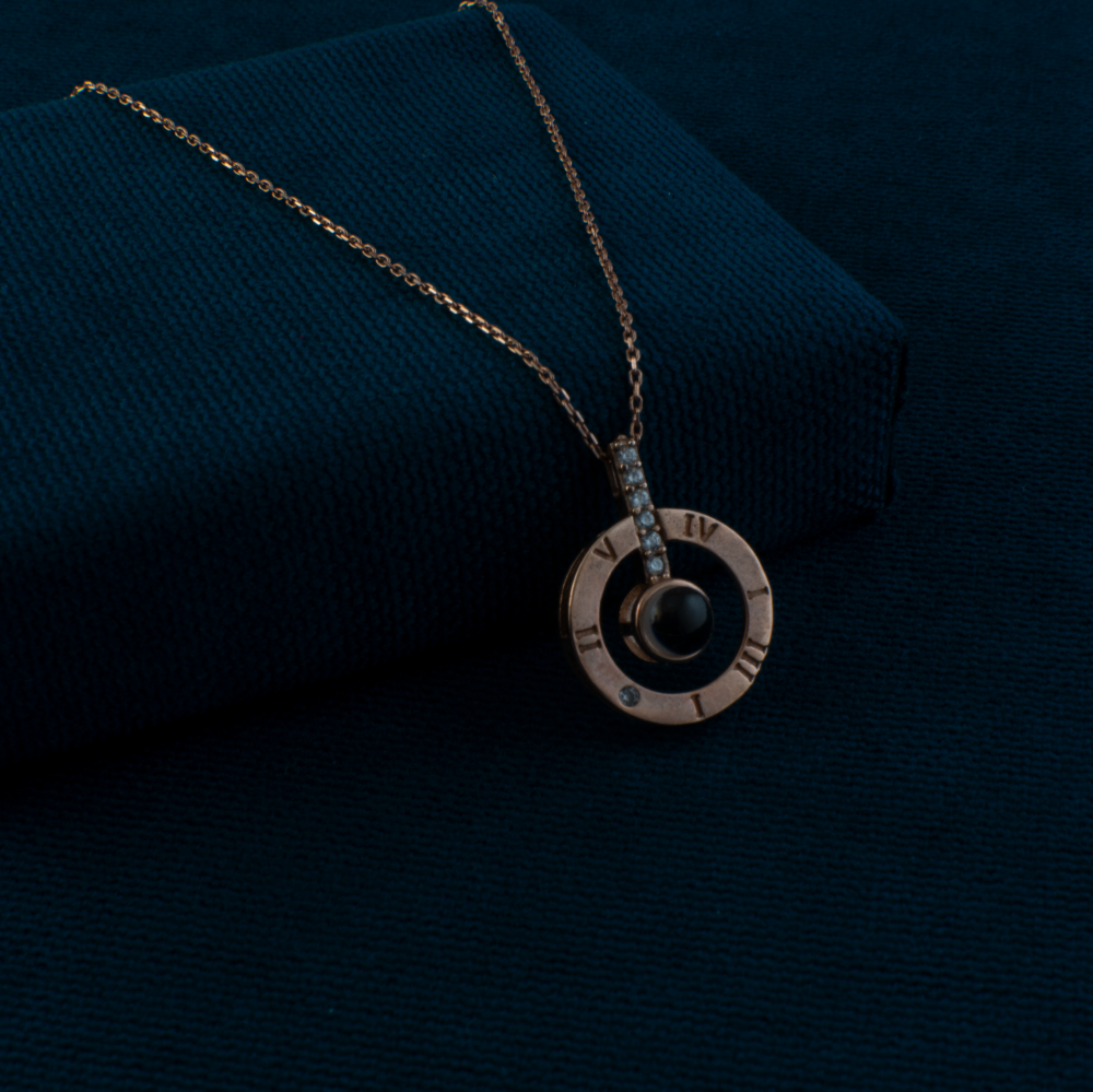 Romen-RakamliiAltin-Kolye