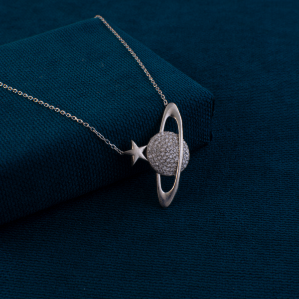 Saturn-TasarimliiGumussKolye