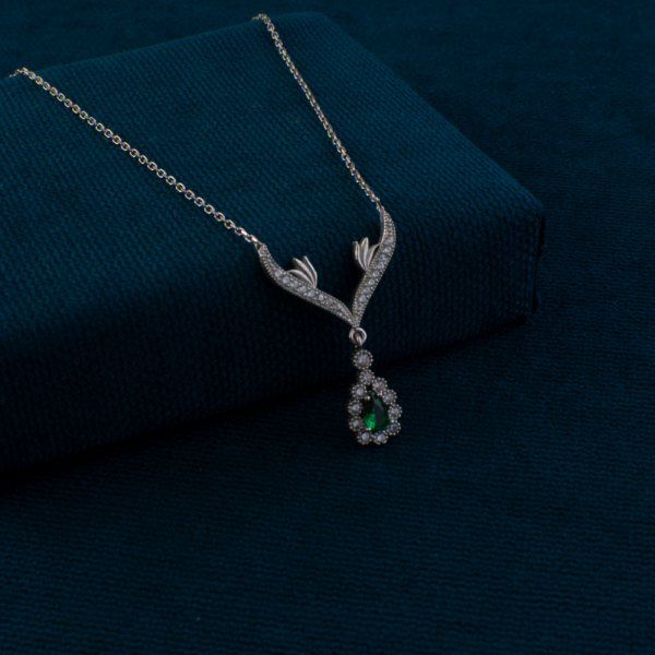 Yesil-TasliiGumussKolye