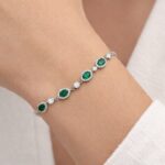 925 Ayar Gümüş Elegance Zümrüt Yeşili Oval Detaylı Bileklik - Görsel 3